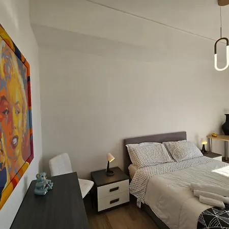 La Finestra Sul Porto Apartment *