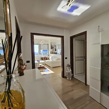 Apartment La Finestra Sul Porto
